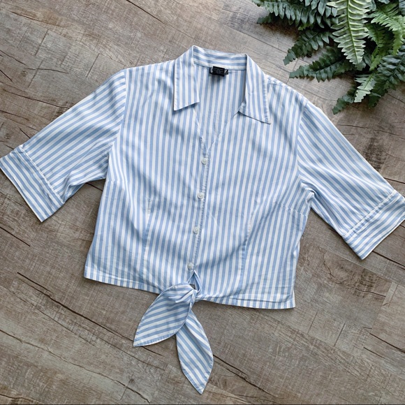 Rafaella Tops - Rafaella Vintage Blue Striped Button Down